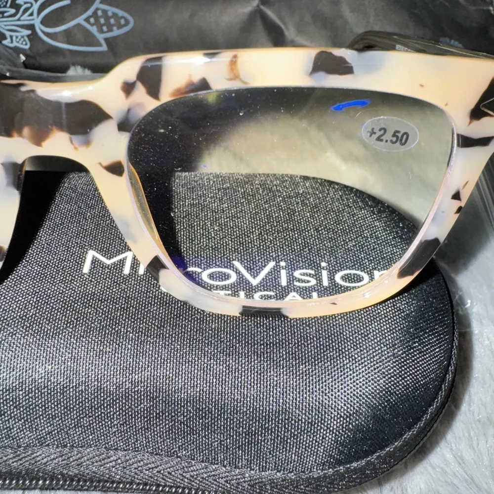 Arial Shiny Milky Tortoise Shell Blue Light Glasses +2.50 by MicroVision Optical - Picture 3 of 7